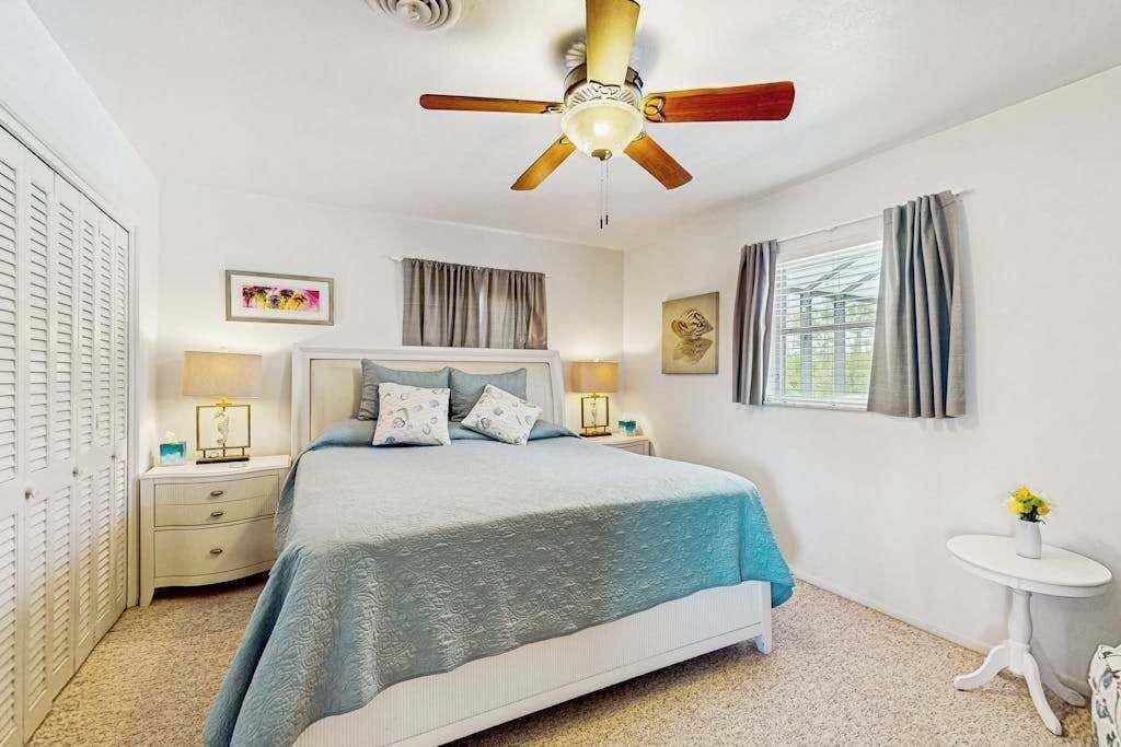 3 bedrooms, iron/ironing board, travel crib, WiFi