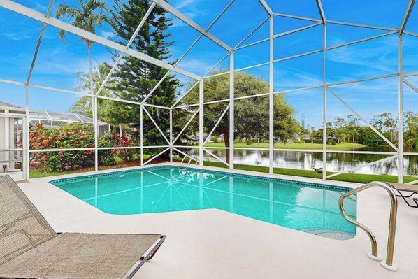 Pool - Waterfront Home with Private Pool & Great Views - Close to Golf & Naples Beach (Naples)