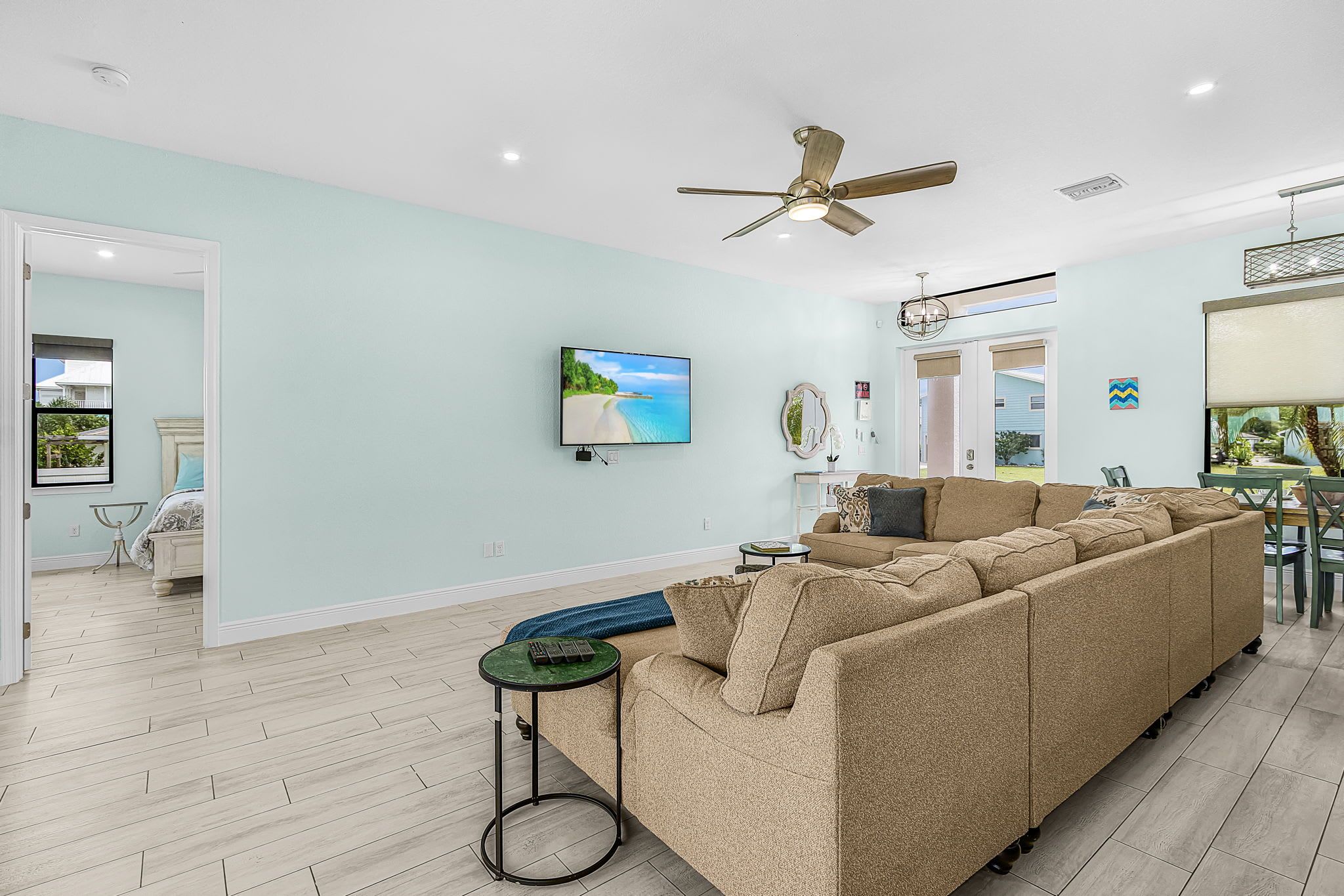 Spacious, Dog Friendly Home With Pool, On Waterway Within Minutes To The Gulf - Boca Grande, FL