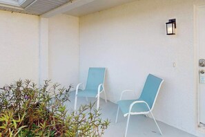 Terrace/patio - Brand New 4-bedroom Home w/ 2 Master Suites and Private Heated Pool (Cape Coral)