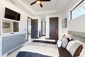 3 Schlafzimmer, Bügeleisen/Bügelbrett, WLAN, Bettwäsche