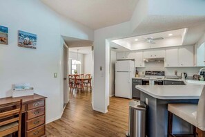 Fridge, microwave, oven, stovetop - One-level home in quiet location with private pool, central AC & open layout (Englewood)