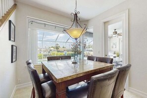 Dining - Beautiful home with private pool, waterfront views & home theater (Cape Coral)