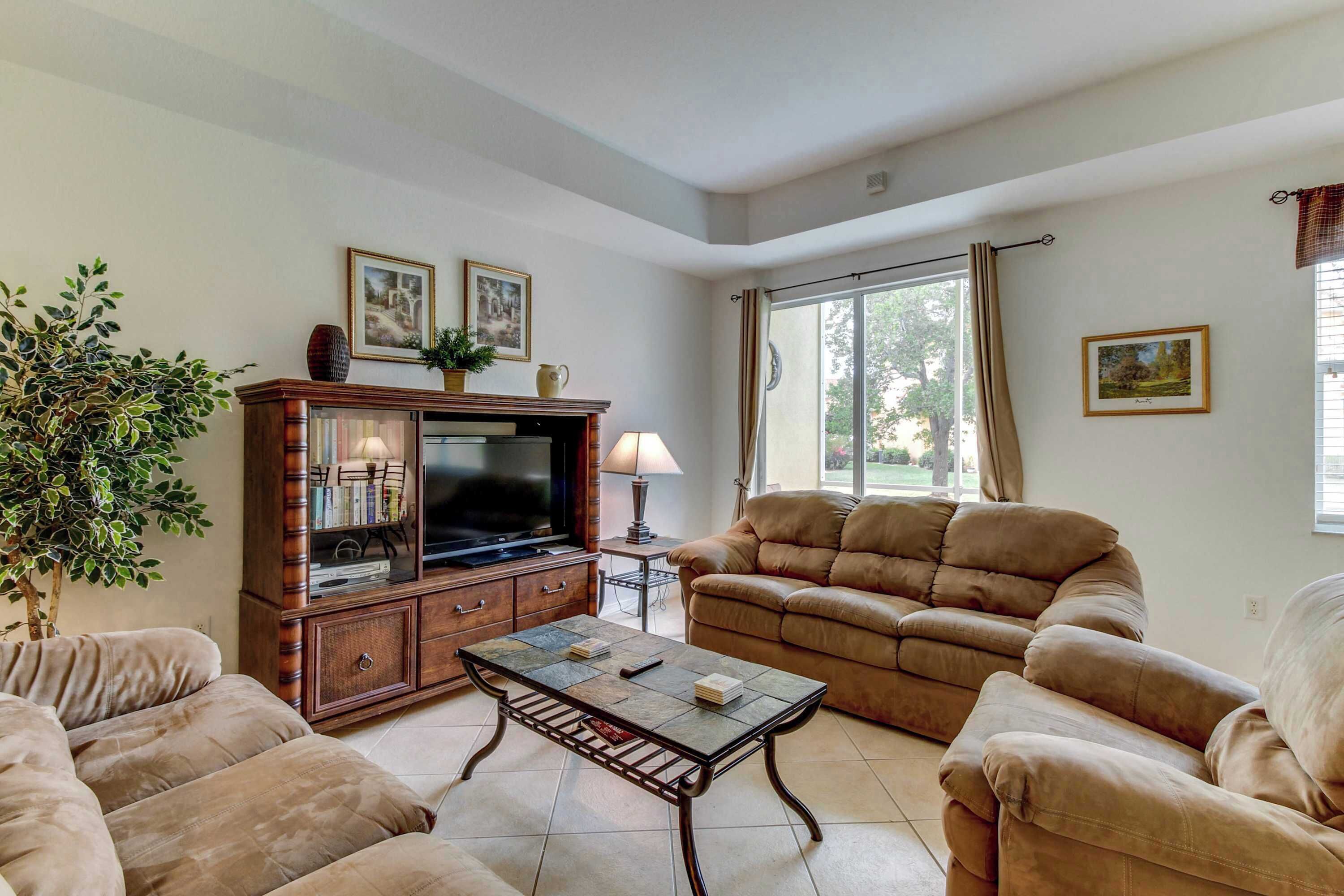 TV, DVD player, offices