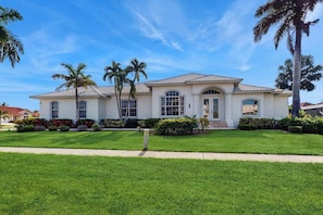 Exterior - Dog friendly home with private pool, washer & dryer, and Wifi (Marco Island)
