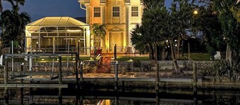 Villa Euphoria: Chic 2-unit, canal-front retreat with 2 pools & private dock