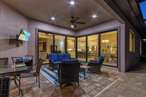 Interior - Open home with heated pool, dock, grill, beach gear, smart TVs, W/D, & AC (Cape Coral)