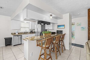 Coffee/tea maker, fridge, microwave, oven - Blissful Beach Retreat A, Close to Beaches, Dog-Friendly, Private Deck (Englewood)