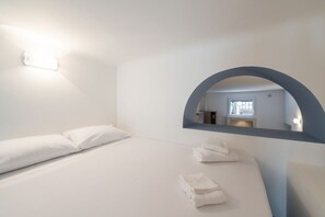 Iron/ironing board - Superstay - Bramante 12, Sempione (Milan)