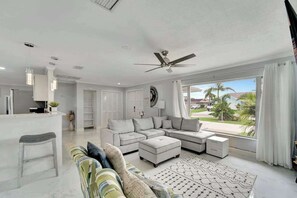 TV, offices - Dog-friendly water-view house with pool & firepit - snowbirds welcome (Cape Coral)