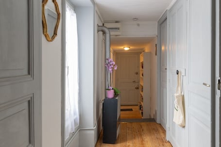 内装. Spacious One-Bedroom Apartment in the Heart of Vals-les-Bains