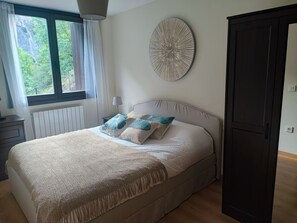 2 bedrooms, iron/ironing board, Internet - Tena's Paradise (Sallent de Gállego)