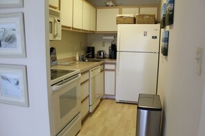 Fridge, microwave, oven, stovetop - 1 Bedroom & 1 Bath Rehoboth Beach, DE - Ocean Block! (Rehoboth Beach)