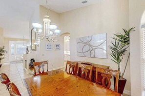Dining - Canal-front home with pool, outdoor kitchen, & private dock - dog-friendly (Cape Coral)