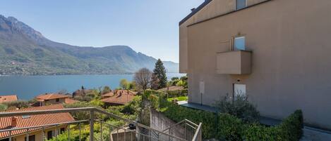 Apartment, 2 Bedrooms, Balcony, Lake View | Terrace/patio