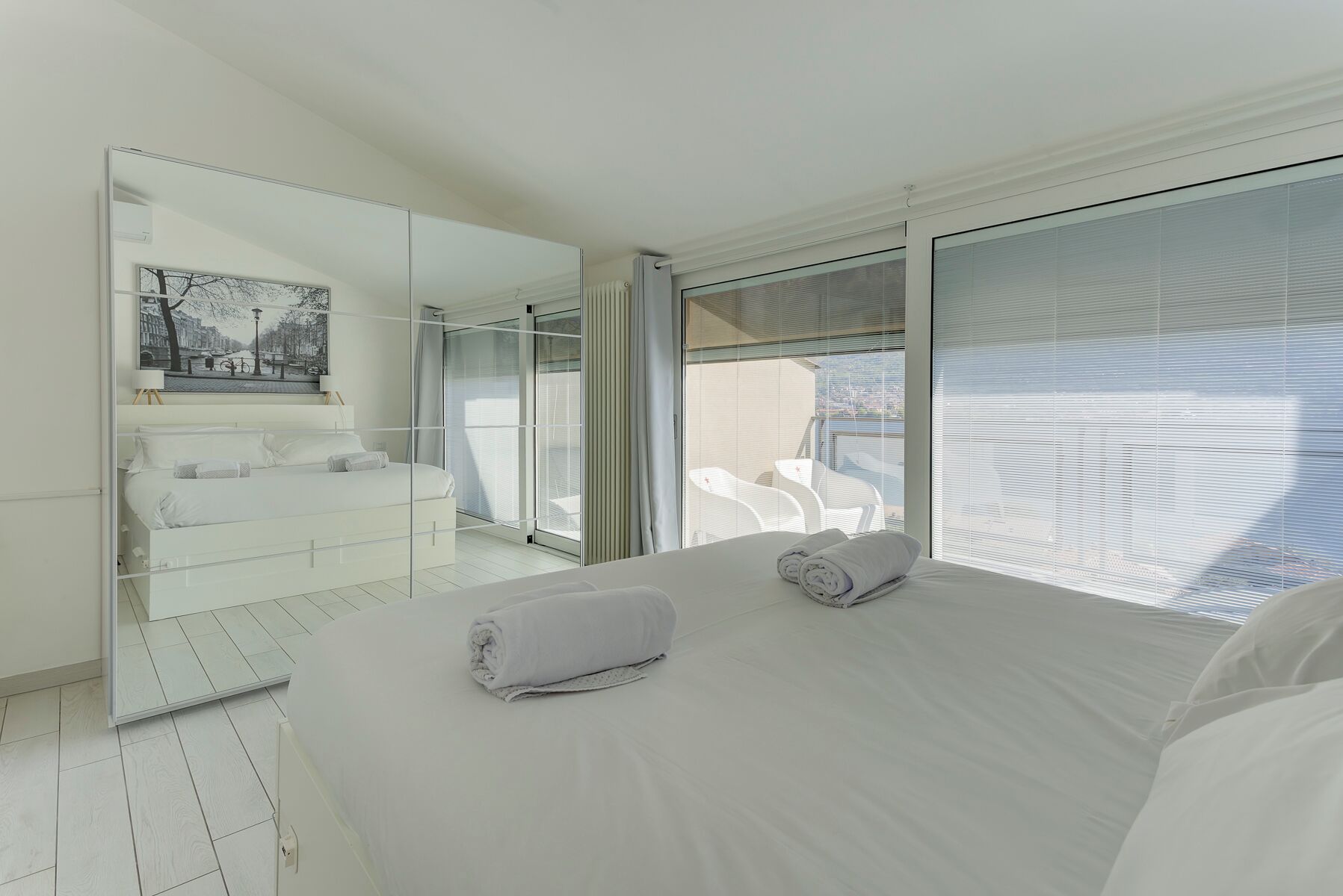 Appartamento, 2 camere da letto, balcone, vista lago | Ferro/asse da stiro, Wi-Fi gratuito, lenzuola