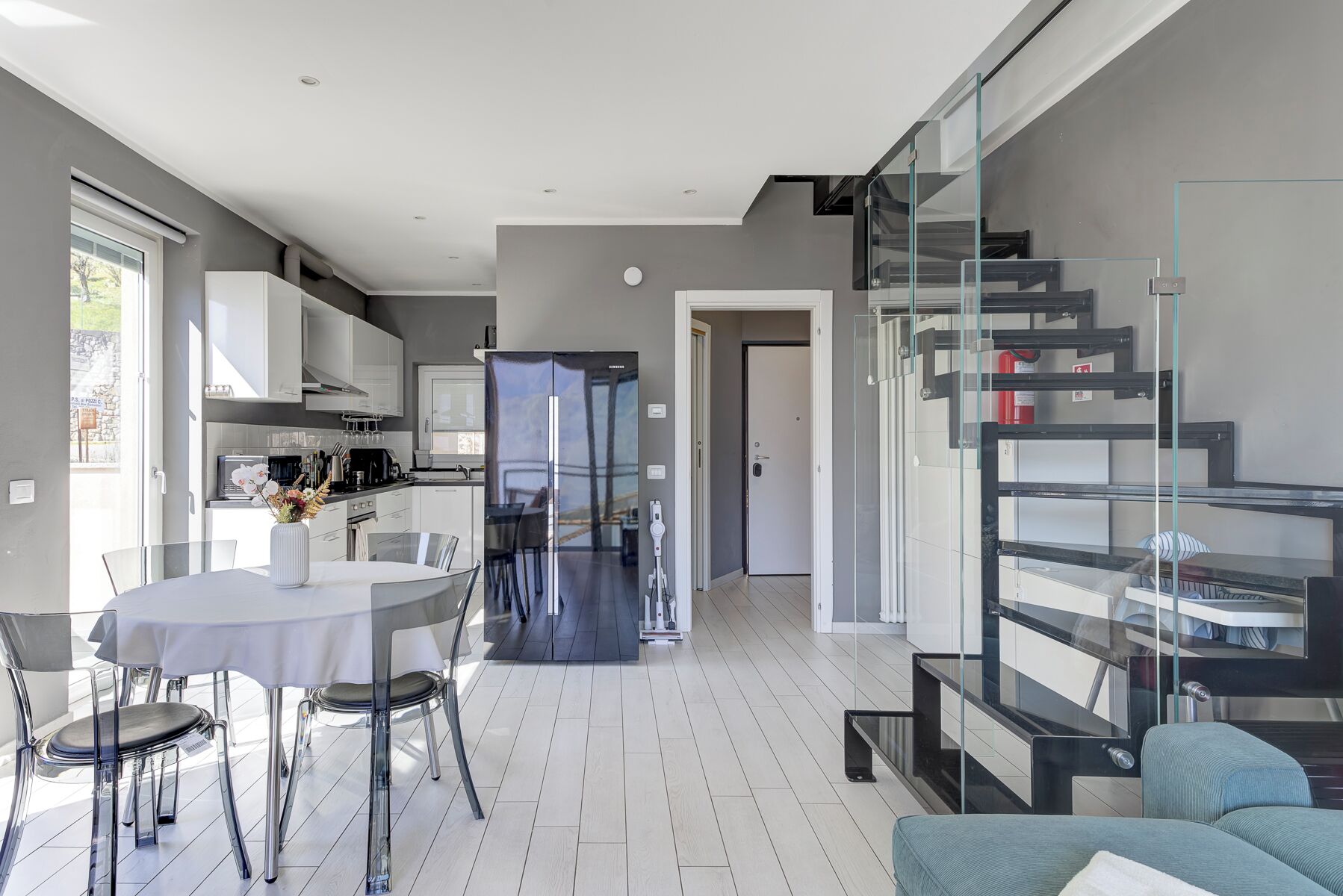 Appartamento, 2 camere da letto, balcone, vista lago | Interni