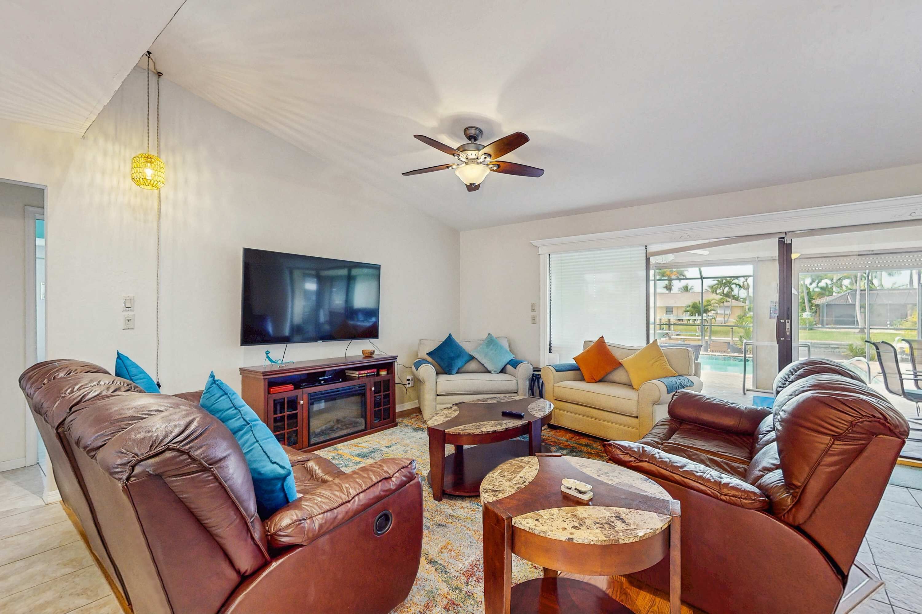 TV, DVD player, offices