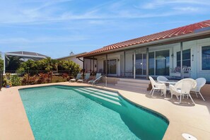 Pool - Waterfront pool home, family friendly, close to beaches with AC, WD and WIFI (Englewood)