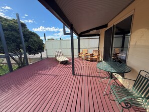 Outdoor dining - Fairway Shores-Dog friendly!  Off Peak Special! (Stansbury)