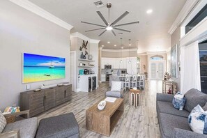 TV, offices - Elegant and luxurious waterfront home with heated pool, dog friendly, WIFI (Marco Island)