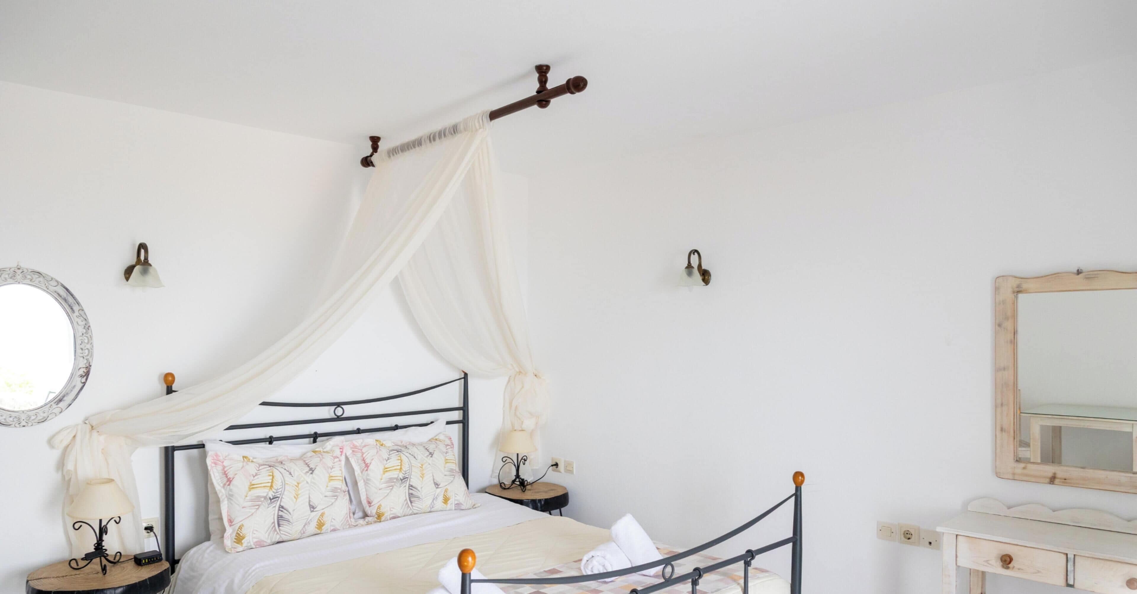 Double Room, Patio, Sea View | Minibar, in-room safe, free WiFi