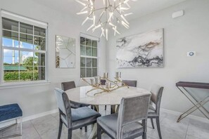 Dining - Contemporary Getaway with an Enclosed Yard, Fast WiFi, & Furnished Lanai (Bonita Springs)