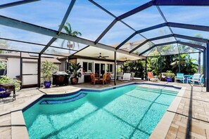 Pool - Elegant Water-front home with pool in heart of Bonita Springs and beaches (Bonita Springs)