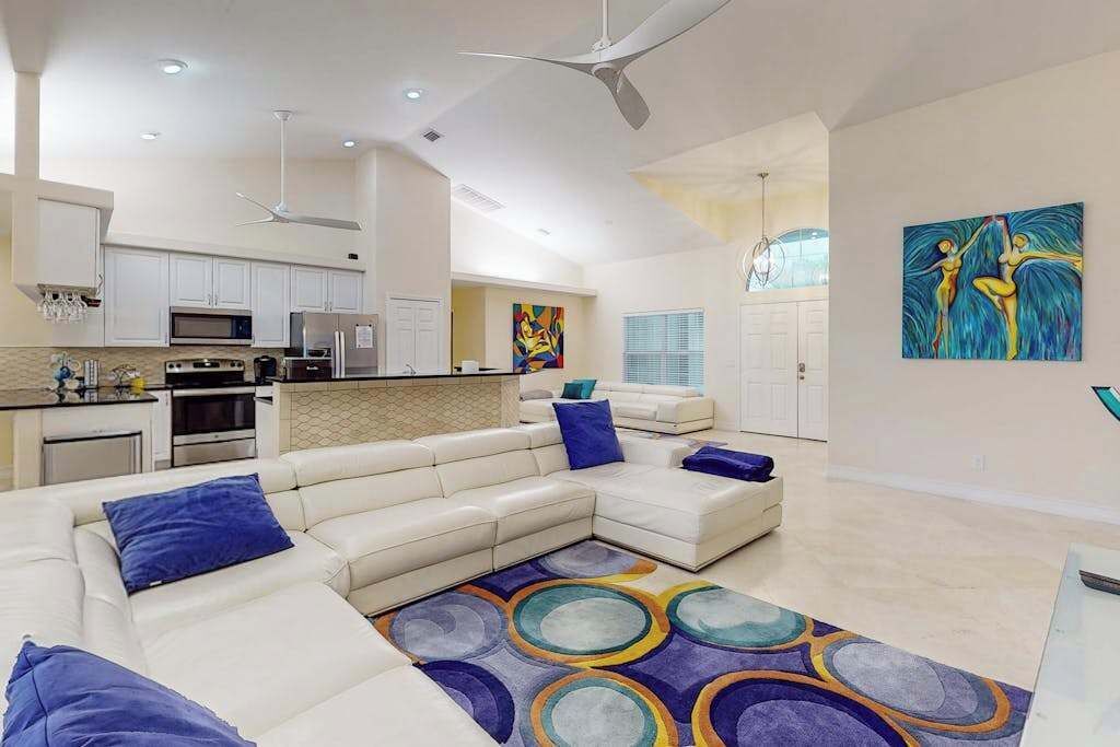 TV, DVD player, offices
