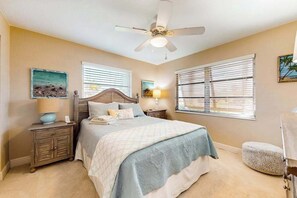 3 Schlafzimmer, Schreibtisch, Bügeleisen/Bügelbrett, Internetzugang