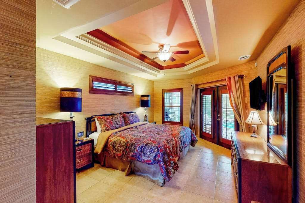 3 habitaciones, tabla de planchar con plancha, cuna de viaje y wifi 