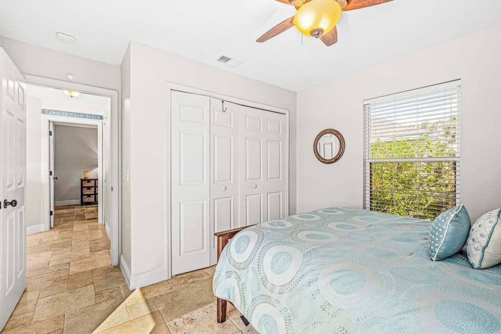 3 bedrooms, desk, iron/ironing board, WiFi