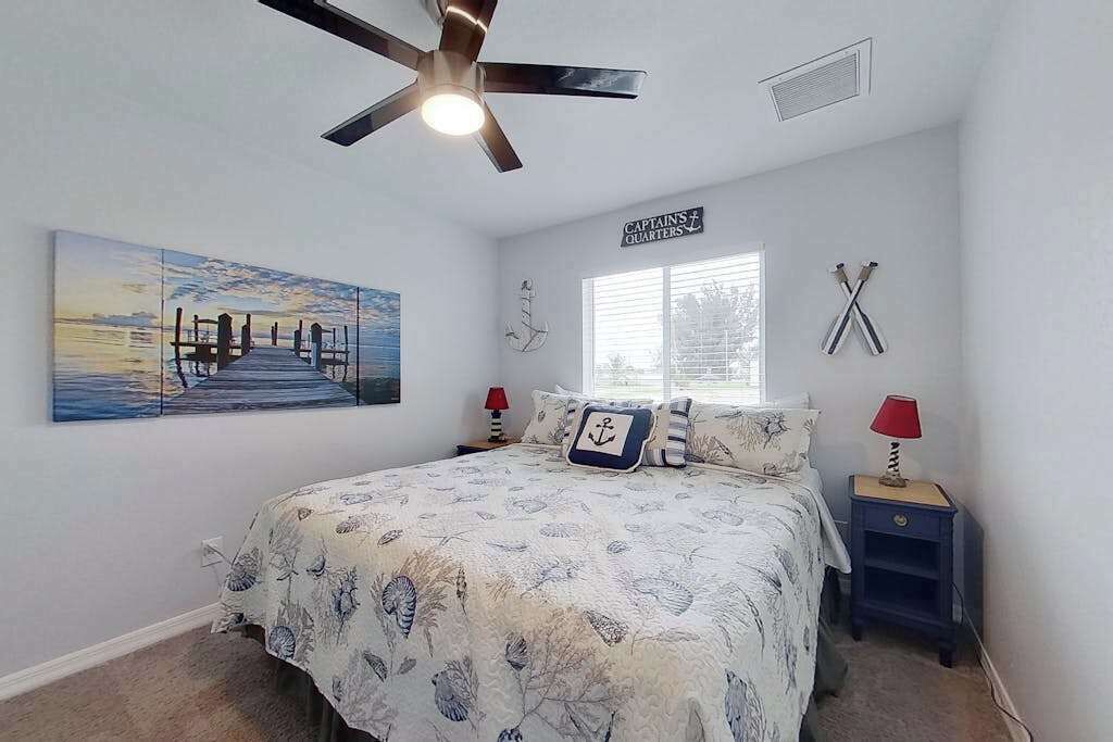 4 Schlafzimmer, Schreibtisch, Bügeleisen/Bügelbrett, WLAN
