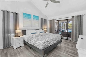 4 Schlafzimmer, Schreibtisch, Bügeleisen/Bügelbrett, Reisekinderbett