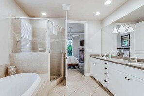 Shower, hair dryer, towels - Family-Friendly, Gulf View Condo w/ Pool - Walk to the Beach (Fort Myers Beach)