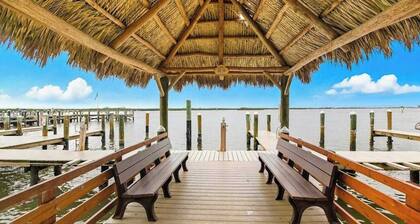Oceanview Condo Comfort with Pool, Beach Access & Boat Dock