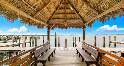 Amazing oceanfront condo with pool, hot tub, dock, & views - snowbird-friendly