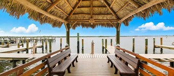 Amazing oceanfront condo with pool, hot tub, dock, & views - snowbird-friendly