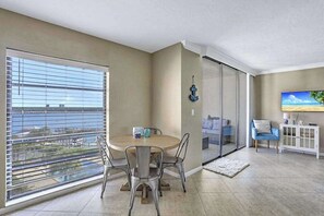 Interior - Amazing oceanfront condo with pool, hot tub, dock, & views - snowbird-friendly (Marco Island)