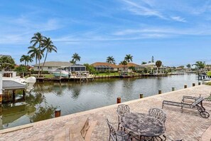Outdoor dining - Waterfront Retreat w/Private Pool, Half a Mile from the Beach & Dog-Friendly (Marco Island)