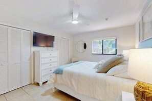3 bedrooms, desk, iron/ironing board, WiFi