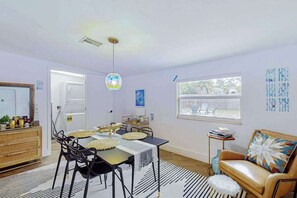 Dining - Updated home near beach/golf with private yard, firepit, & home office (Naples)