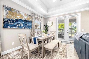 Dining - A Piece of Paradise | House in Naples with guest suite & enclosed yard (Naples)