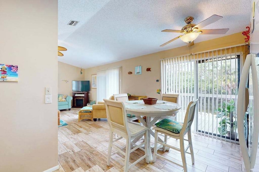 Pool, Game Room & Waterfront | 30+ Days - North Port, FL