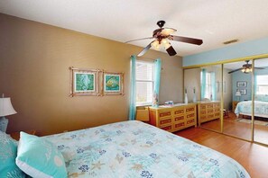 2 bedrooms, iron/ironing board, WiFi, bed sheets - Riverfront Getaway w/ Pool, Game Room & Snowbird Appeal – 30-Day Stay Required (Port Charlotte)