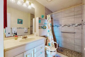 Shower, hair dryer, towels - Riverfront Getaway w/ Pool, Game Room & Snowbird Appeal – 30-Day Stay Required (Port Charlotte)