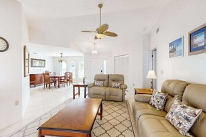 TV, offices - Dog-Friendly Waterfront Retreat with Private Pool, Dock, Pool Table (Port Charlotte)
