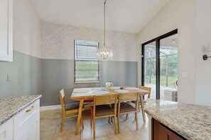 Dining - Gorgeous coastal home with private pool, outdoor space & close to everything (Bonita Springs)