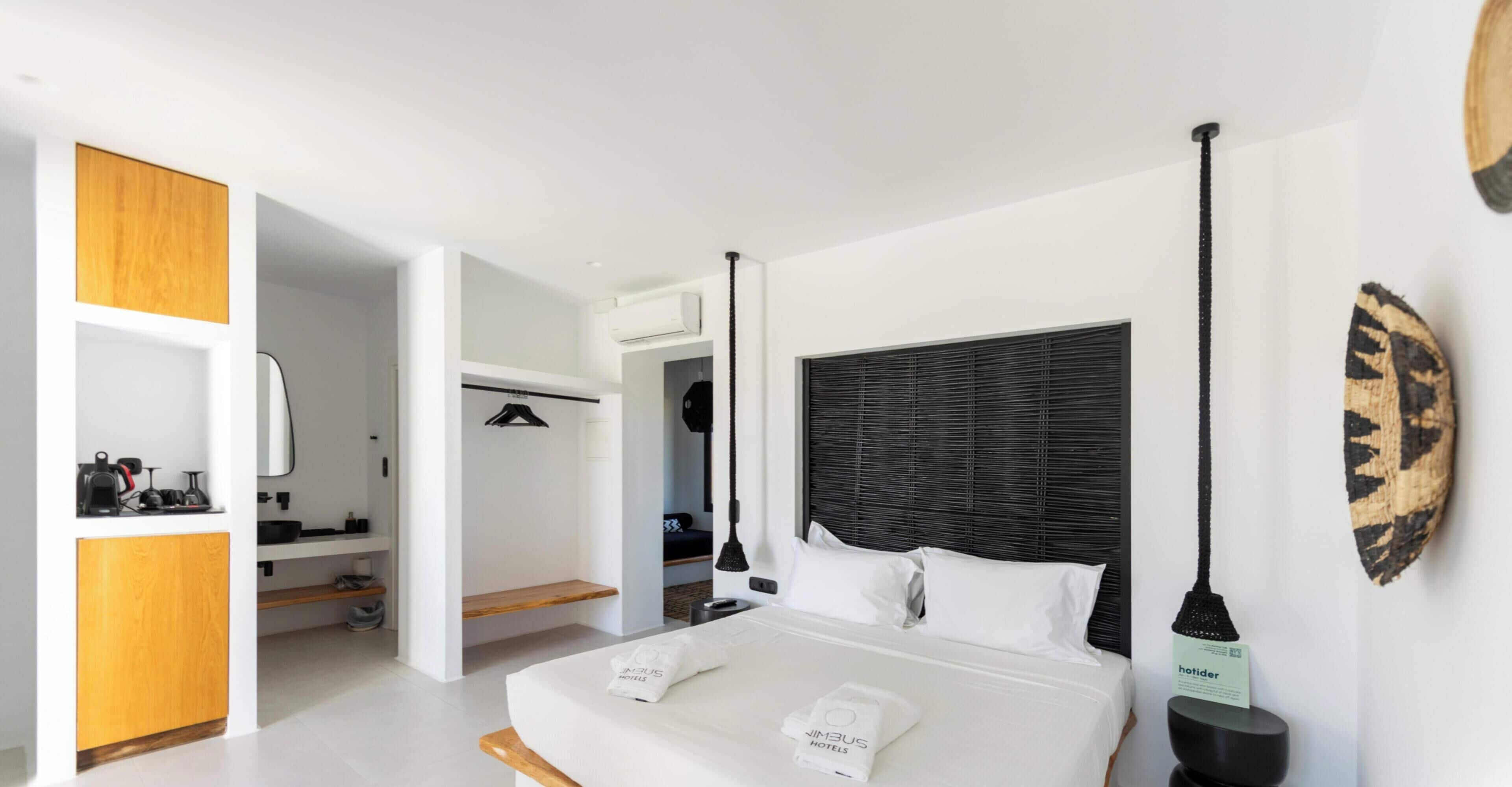 Deluxe Suite | In-room safe, free WiFi