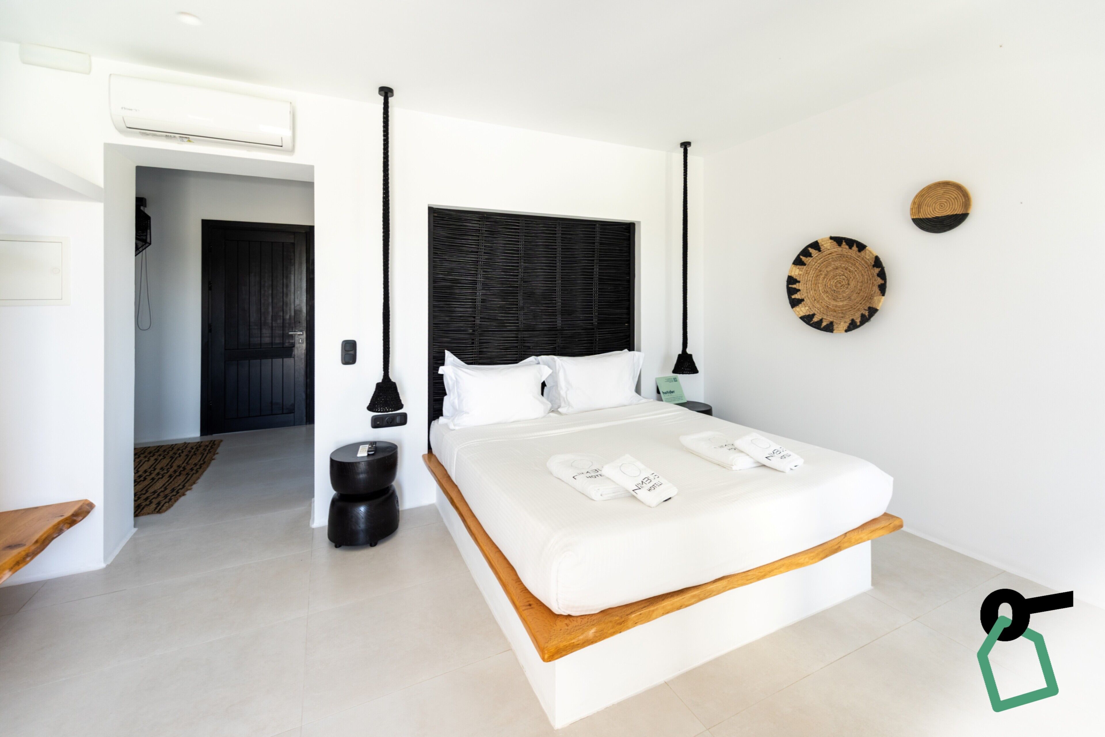 Deluxe Suite | In-room safe, free WiFi